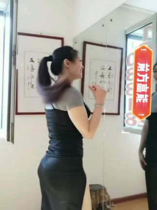 【抖音网红】小阿姨大王 专享小号劲歌热舞合集比赛，精彩不断