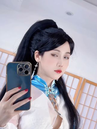 不呆猫吉他妹妹 COS，碰触不到的美好瞬间！