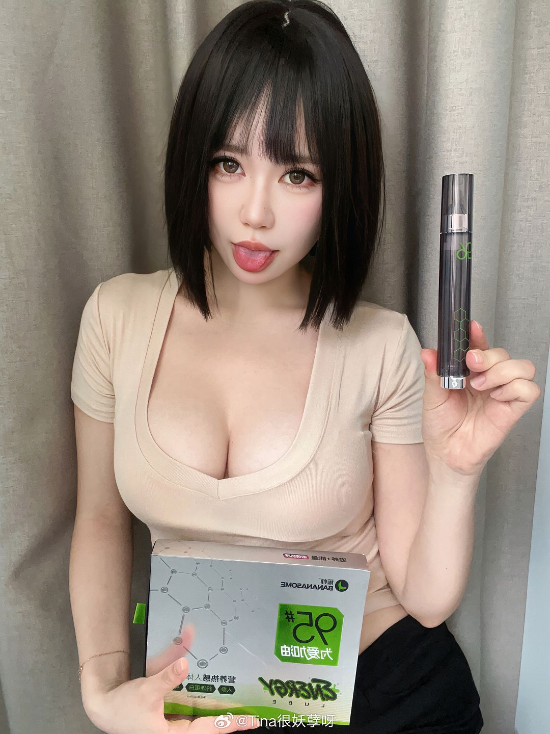 Tina很妖孽呀变身白色护士妹妹白衣天使来了，白衣天使cosplay