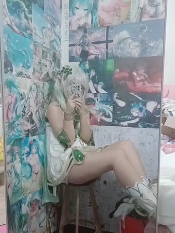 越南Coser小姐姐Potato Godzilla性感Cos写真照合集欣赏，性感Cosplay图集